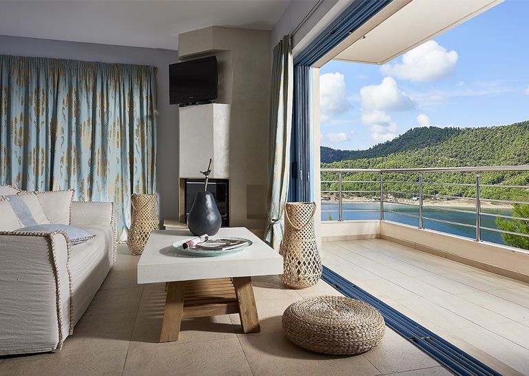 ACCOMMODATION